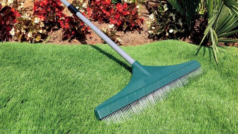 clean-artificial-grass-1200x675-2065375