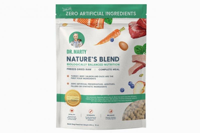 Dr. Marty Nature's Blend Dog Food Review 2024: Plusy i minusy